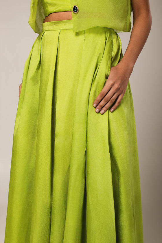 Arya — fabric and hand-finish close-up