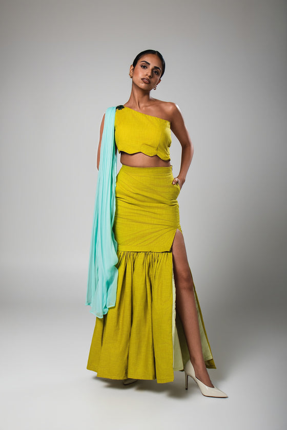 Rashi — front, full length