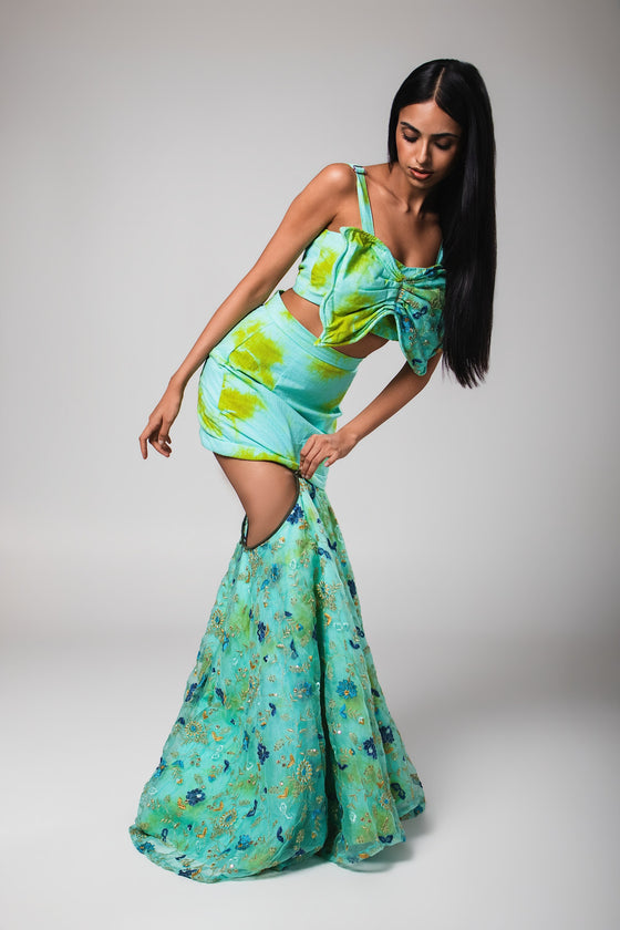Saira by JuhiC, in motion