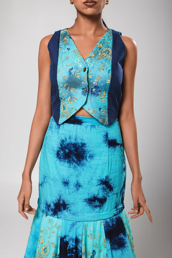 Vivii by JuhiC, embroidered organza detail