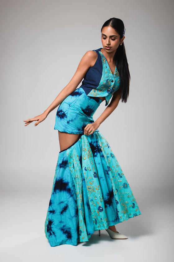 Vivii by JuhiC, in motion